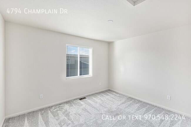 Building Photo - 4794 Champlain Dr