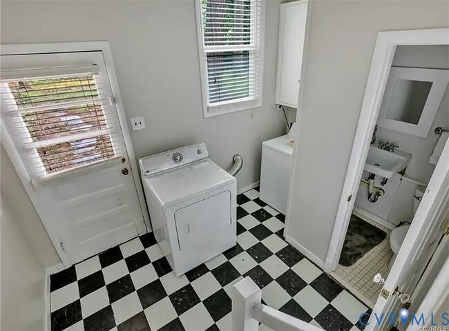 Building Photo - 8506 Bentridge Ln