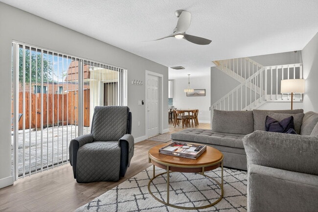 Building Photo - 2701 27th Ct