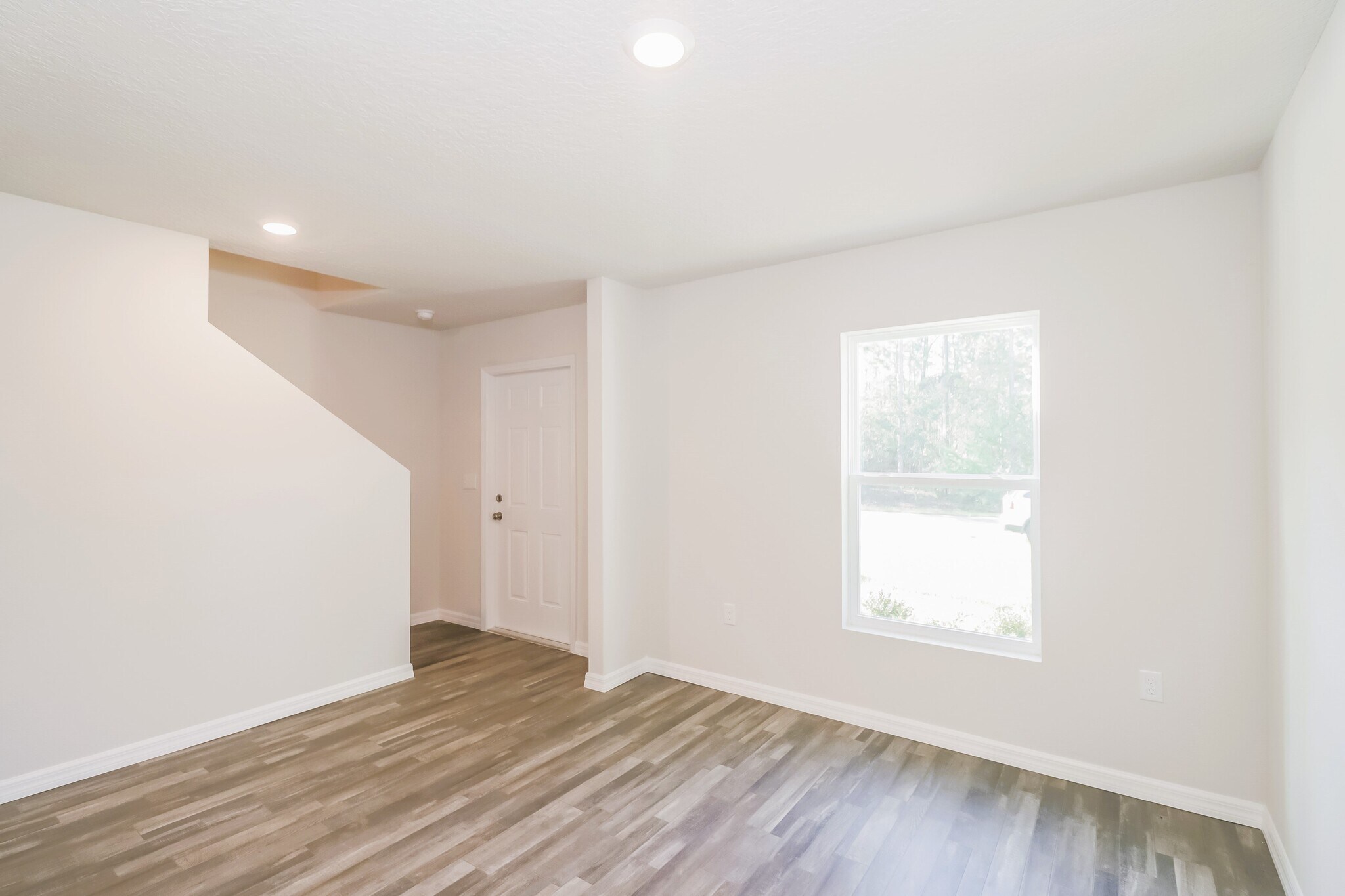 Building Photo - 2922 W Higgins Pl