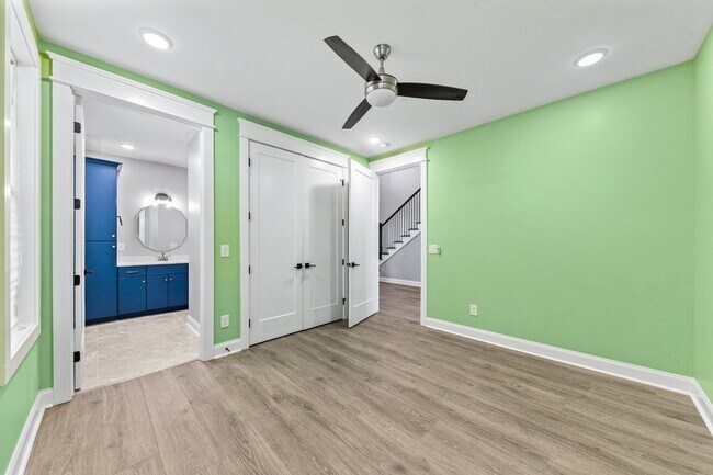 Building Photo - 601 Joyce Ave