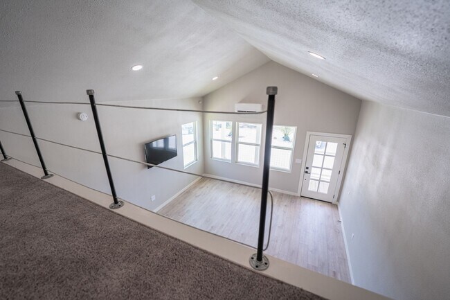 Building Photo - Texas Oaks