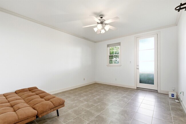 Building Photo - 1408 Rosedale St