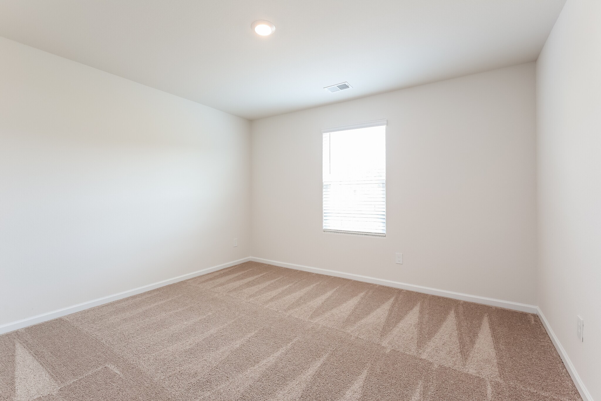 Building Photo - 2207 Southlea Dr