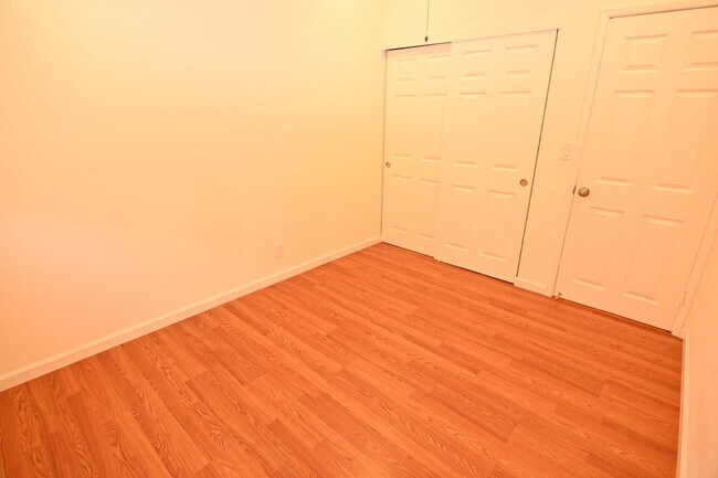 Building Photo - 1935 Jackson St