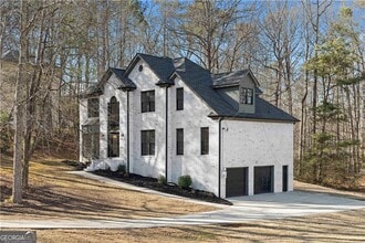 Building Photo - 6015 Canaan Woods Dr SW