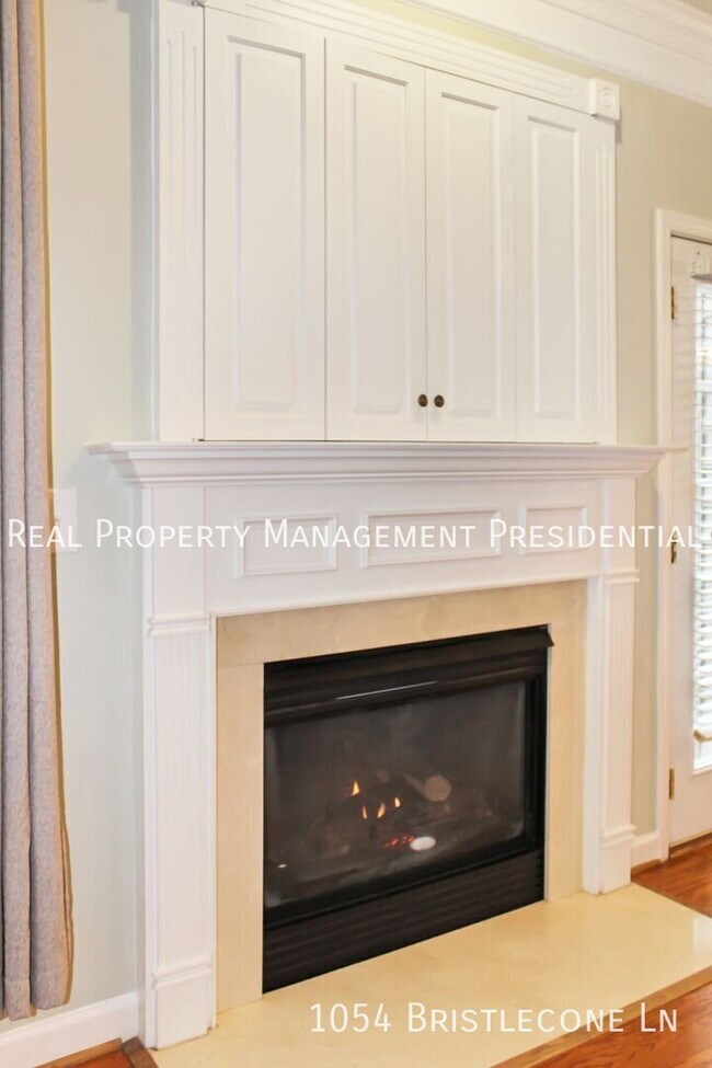 Building Photo - 1054 Bristlecone Ln