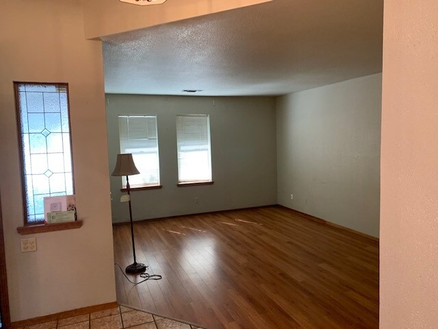 Building Photo - 1001 Brandywine Dr