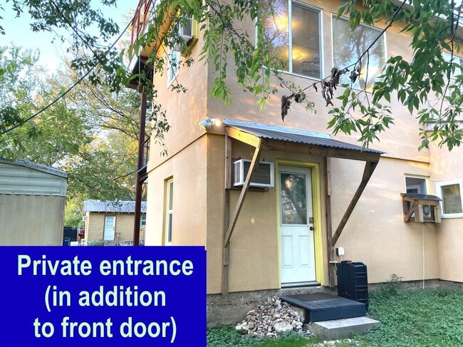 Building Photo - 2605 Oaklawn Ave