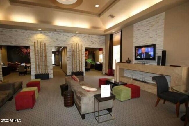 Building Photo - 5345 E Van Buren St