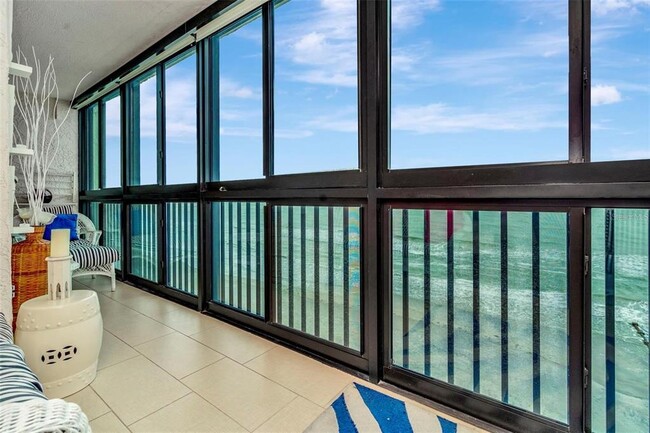 Building Photo - 15462 Gulf Blvd