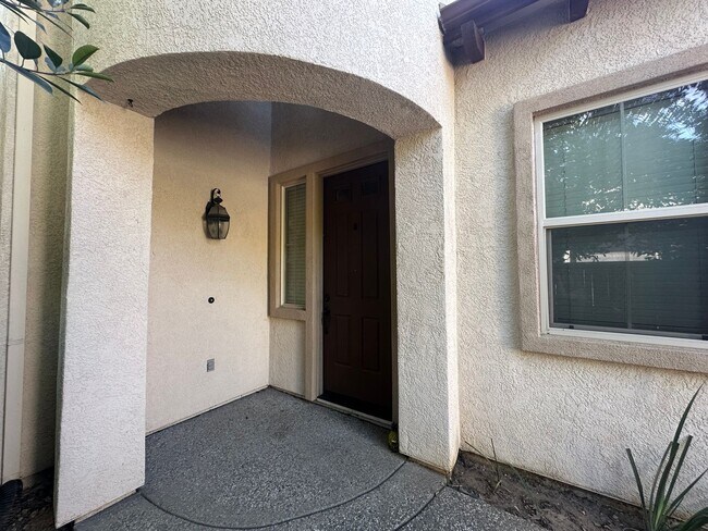Building Photo - 4333 Reveil Ln