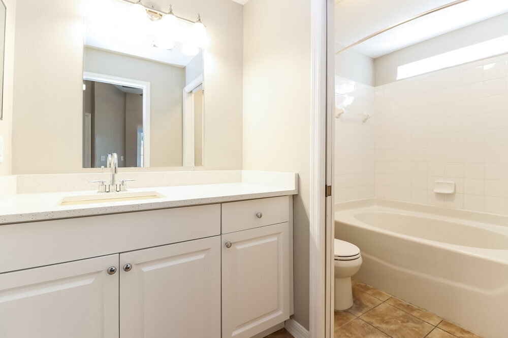 Building Photo - 8646 Persea Ct
