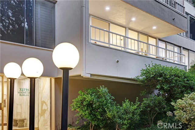 Building Photo - 32735 Seagate Dr