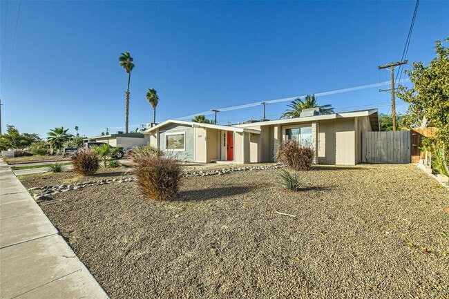 Building Photo - STUNNINGLY REMODELED Single Story Home wit...