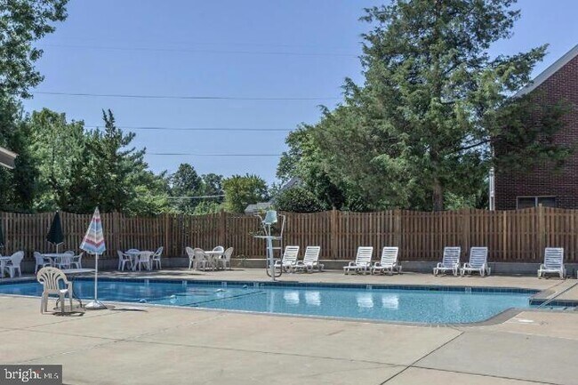 Building Photo - 212 Park Terrace Ct SE