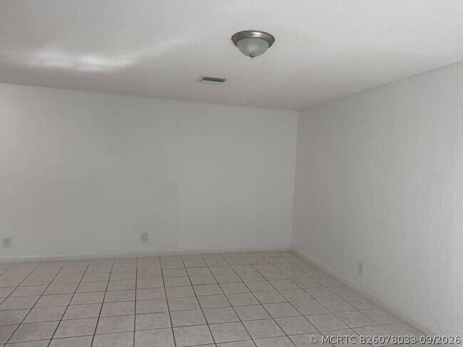 Building Photo - 1 Crossings Cir