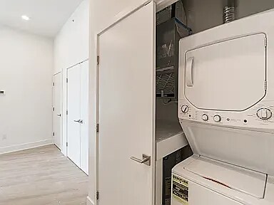 Building Photo - 1622 Point Breeze Ave