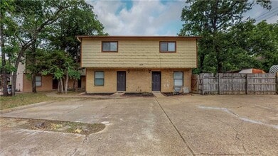 Building Photo - 1002 Verde Dr