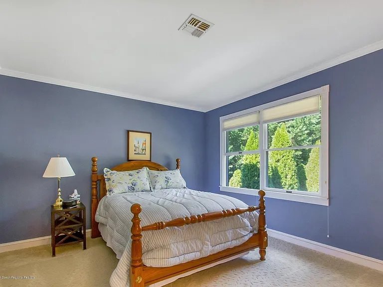 Building Photo - 70 Bowman Rd