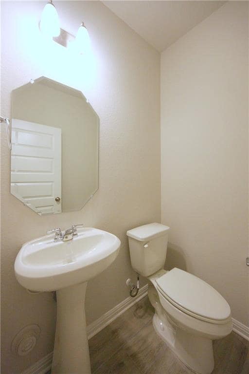 Building Photo - 1732 Fountain Bridge Dr