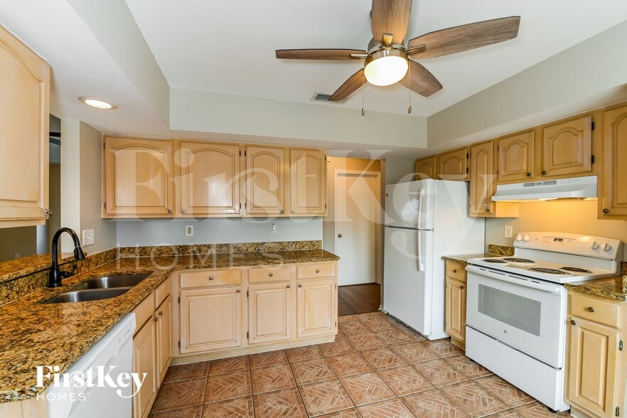 Building Photo - 18557 Wisteria Rd