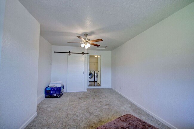 Building Photo - Wilson Duplex