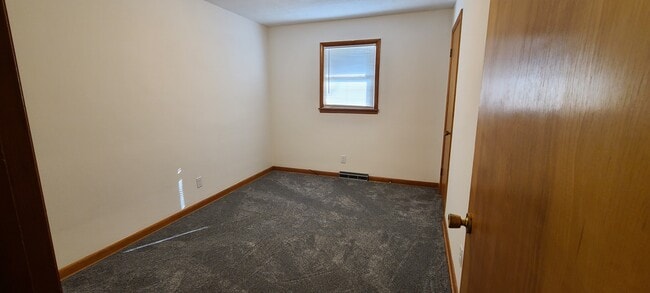 Building Photo - 113 S Broadview Cir Dr