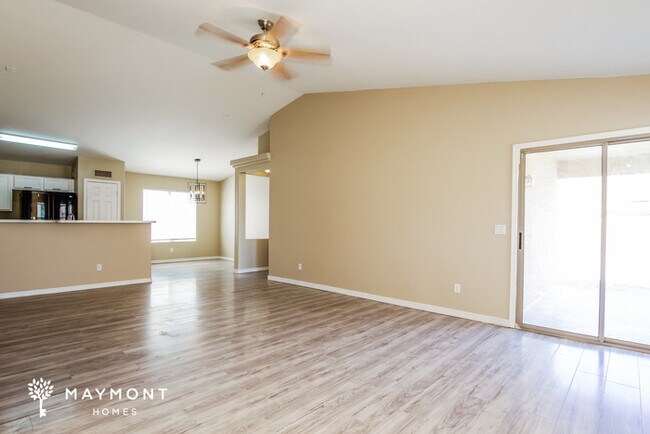 Building Photo - 2149 N Santiana Pl