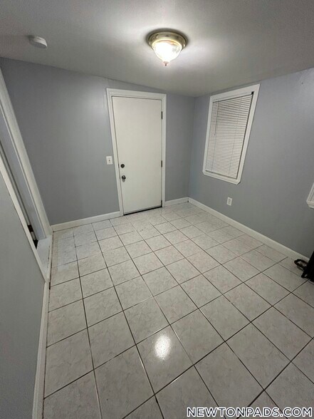 Building Photo - 44B Jefferson St.