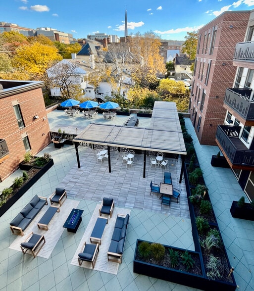 Building Photo - Library Place