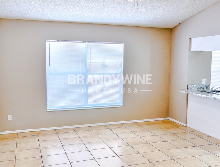 Building Photo - 3314 Lake Tiny Cir