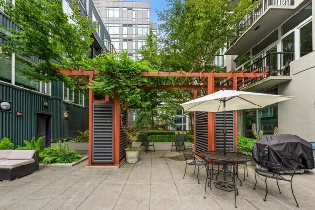 Building Photo - 1 bedroom in Seattle WA 98121