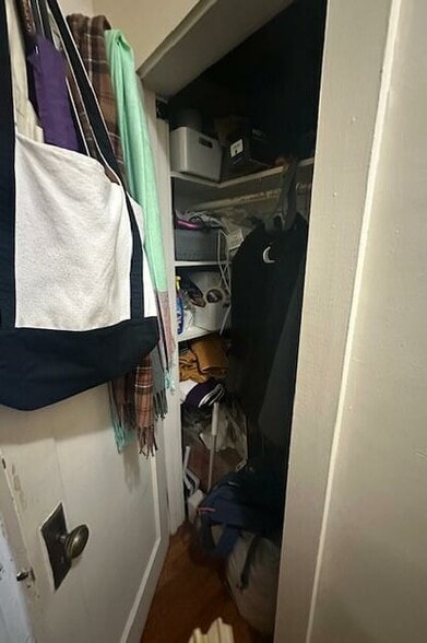 Building Photo - 70 Strathmore Rd