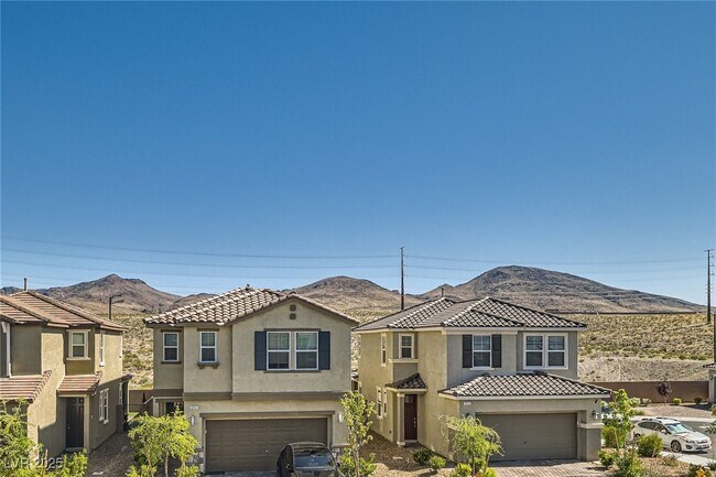Building Photo - 3208 Segesta Ave