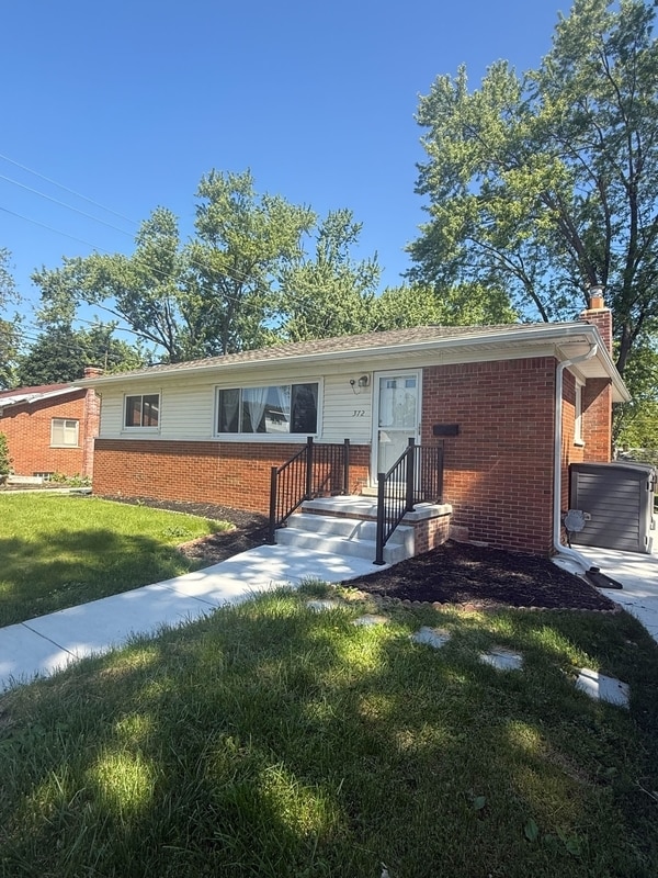 Building Photo - 372 Highland Dr
