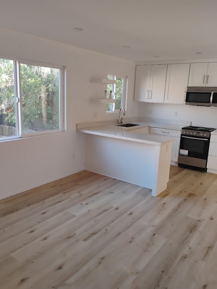 Building Photo - 6060 La Prada St