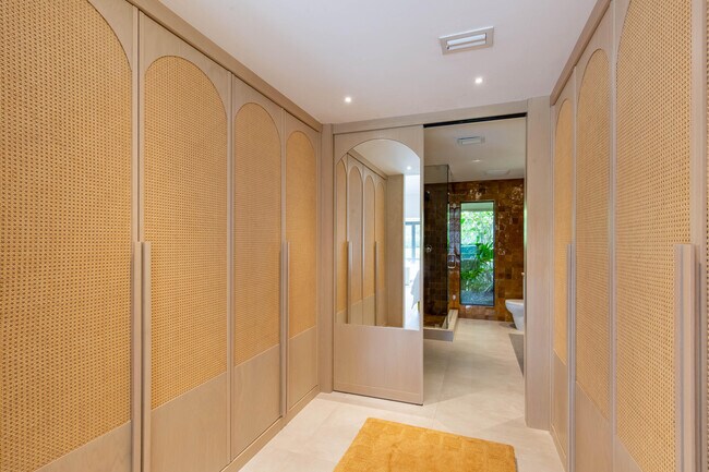 Building Photo - 11669 Wimbledon Cir