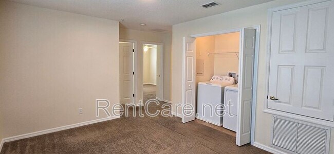 Building Photo - 13479 Applerose Ln