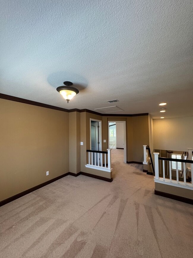 Building Photo - 1762 River Oaks Cir