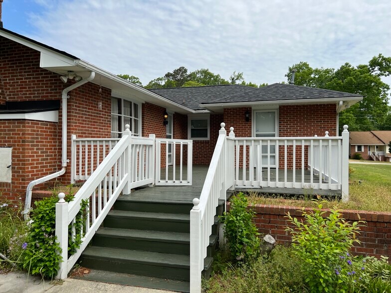 Back deck - 1202 State Rd S-21-1470