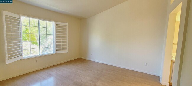 Building Photo - 1102 Brooks Range Landing
