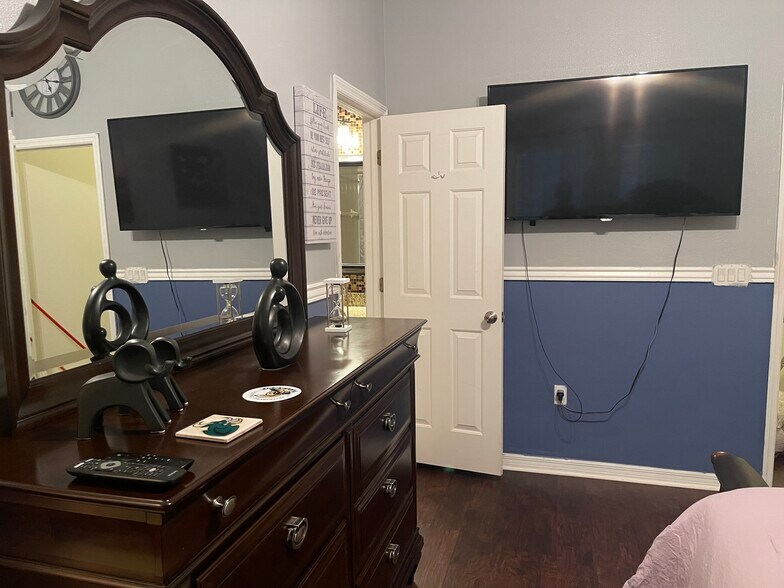 Building Photo - 12718 Country Brook Ln