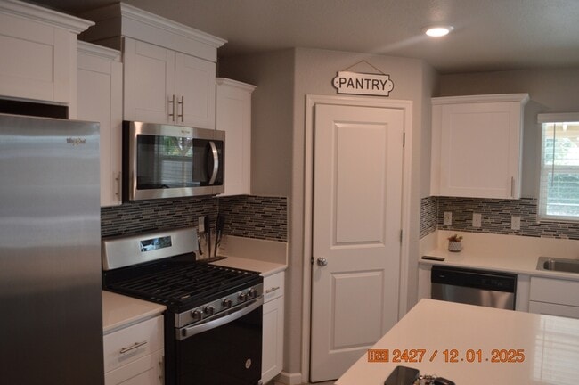 Building Photo - 12040 Reid Ct