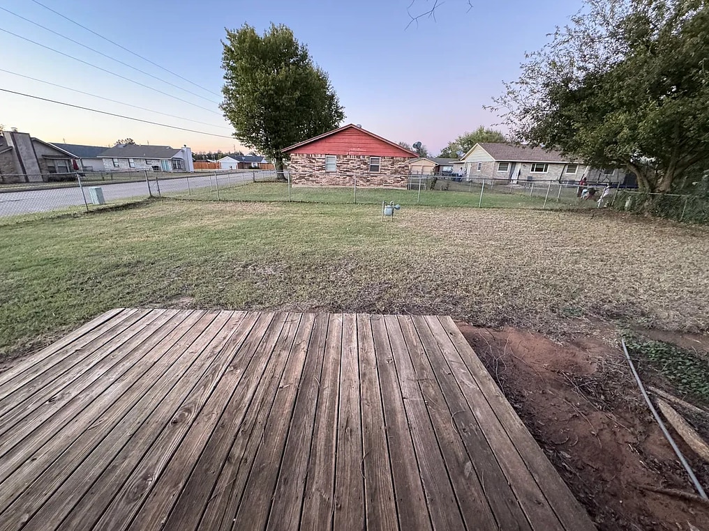 Building Photo - 8801 Cedar Ln