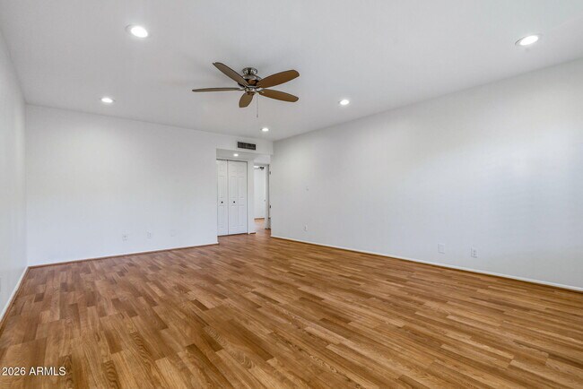 Building Photo - 3640 E Montecito Ave