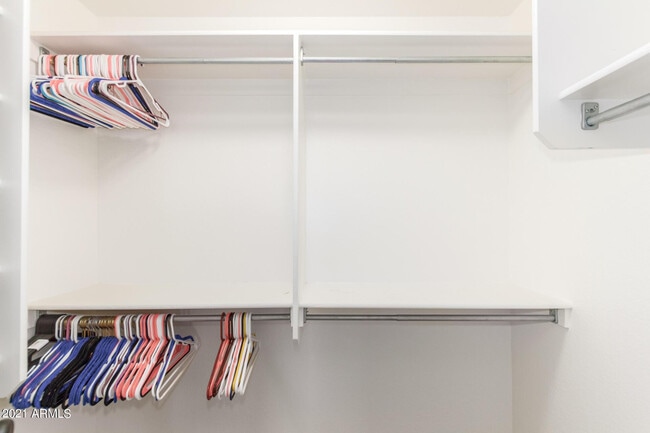 Building Photo - 2518 W Bent Tree Dr