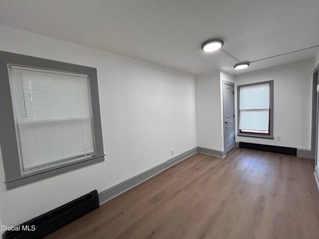 Building Photo - 2523 Callahan Ave