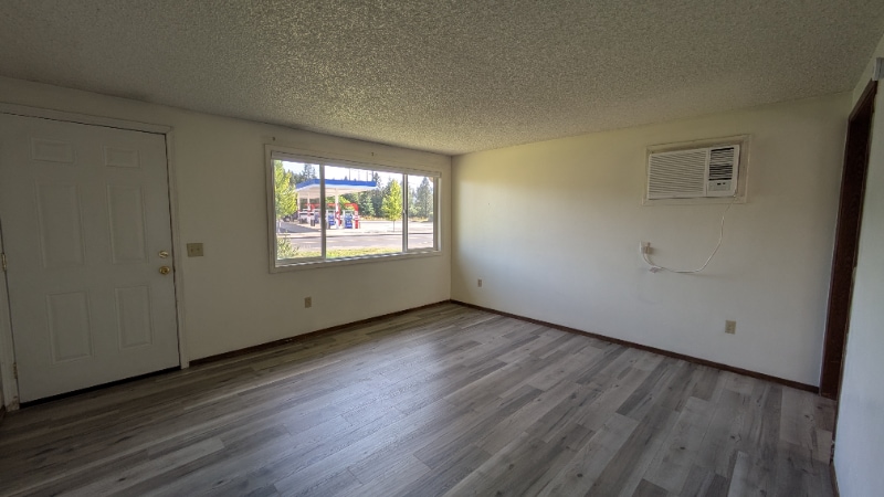 Building Photo - 1243 Hanson Ave