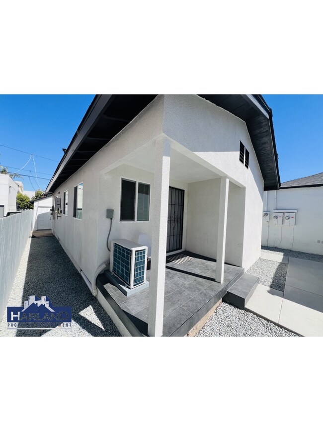 Building Photo - 3845-3851 Menlo Avenue - 3849-